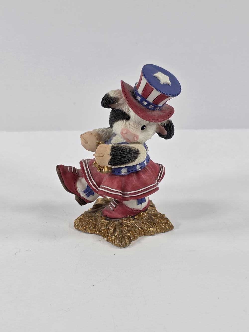 1996 Enesco Mary's Moo Moos Americow The Beautiful July Figurine #257524